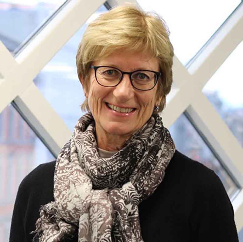 Kari Hoff-Okstad Kari Hoff-Okstad