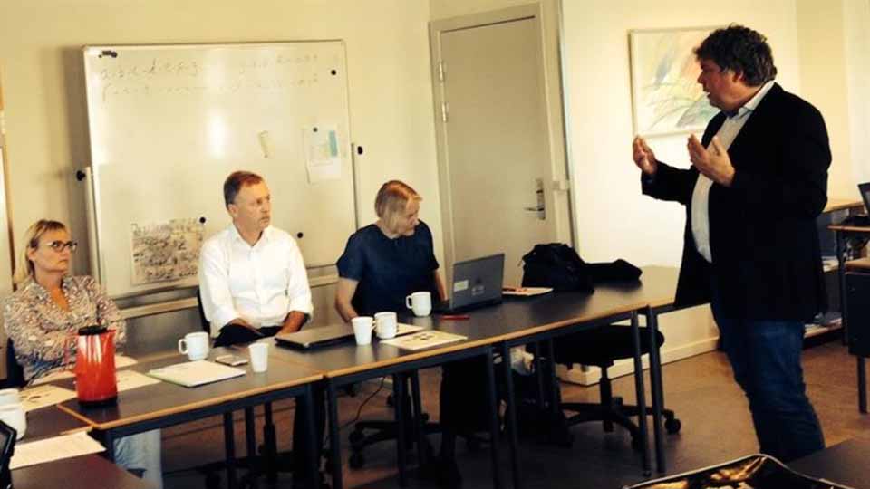 Tøffe krav til lederskap – kompetanseutvikling er svaret Tøffe krav til lederskap – kompetanseutvikling er svaret