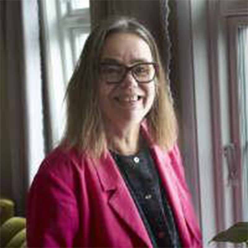 Finske Hedvig Westerlund-Kapnas er leder af Færøernes Folkehøjskole. (foto: Edvard Nyholm Debess)