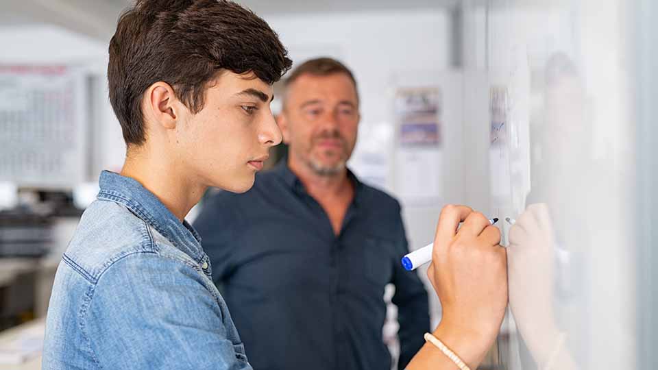 Lavere frafald på gymnasieniveau i Island Lavere frafald på gymnasieniveau i Island