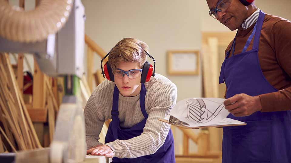 Yrkesutbildningen digitaliseras med nya pengar Yrkesutbildningen digitaliseras med nya pengar