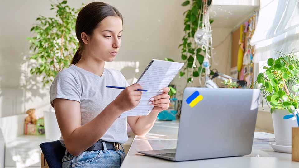 Ukrainare får prova på helt nya undervisningsmetoder