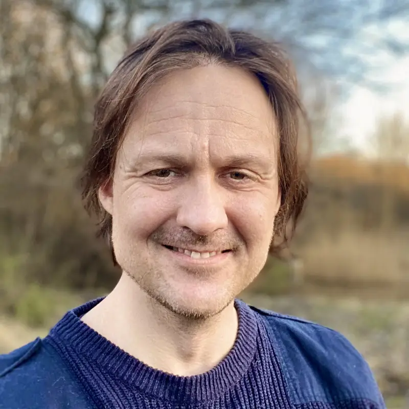 Karsten Jepsen underviser ordblinde i dansk og engelsk på Københavns VUC. Han bruger blandt andet ChatGPT til at lave målrettede undervisningsmaterialer til eleverne.